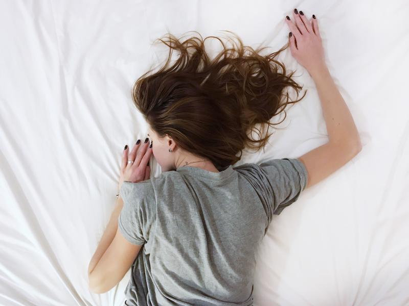 Οι επιπτώσεις του λιγοστού ύπνου στη γυναικεία καρδιά