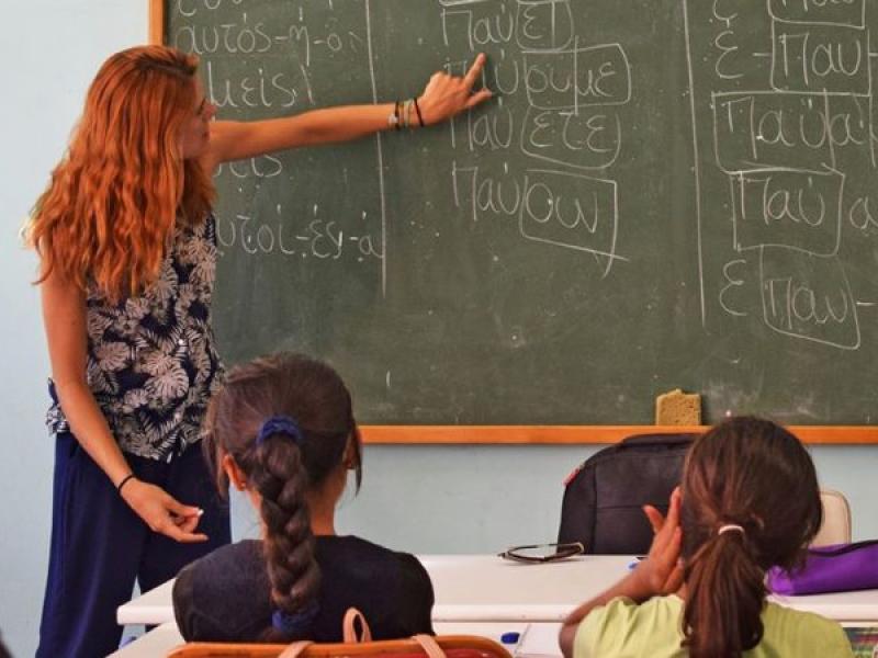 Φιλόλογοι ενάντια στη μείωση των διδακτικών ωρών: «Καμία ώρα λιγότερη»!