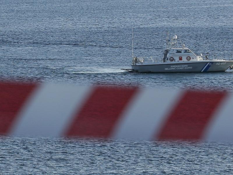 Συναγερμός στην Κρήτη: Εντοπίστηκε σκάφος με πάνω από 100 μετανάστες 