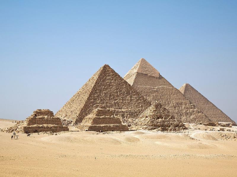 πυραμίδες
