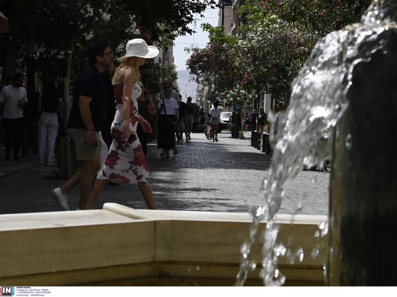 Εκπαιδευτικοί: «Προσπάθεια επιβίωσης μέσα σε αίθουσες που ‘’βράζουν’’»