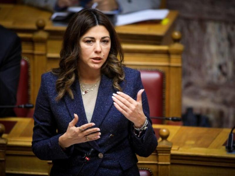 Αναπληρωτές φιλόλογοι σε Ζαχαράκη για περικοπές ωρών: «Τα φιλολογικά μαθήματα δεν πρέπει να αντιμετωπίζονται ως βάρος»