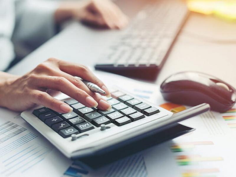 Αδιέξοδο για 400.000 πτυχιούχους ΤΕΙ: Το νομικό κενό που τους κρατά εκτός Δημοσίου και επαγγελμάτων