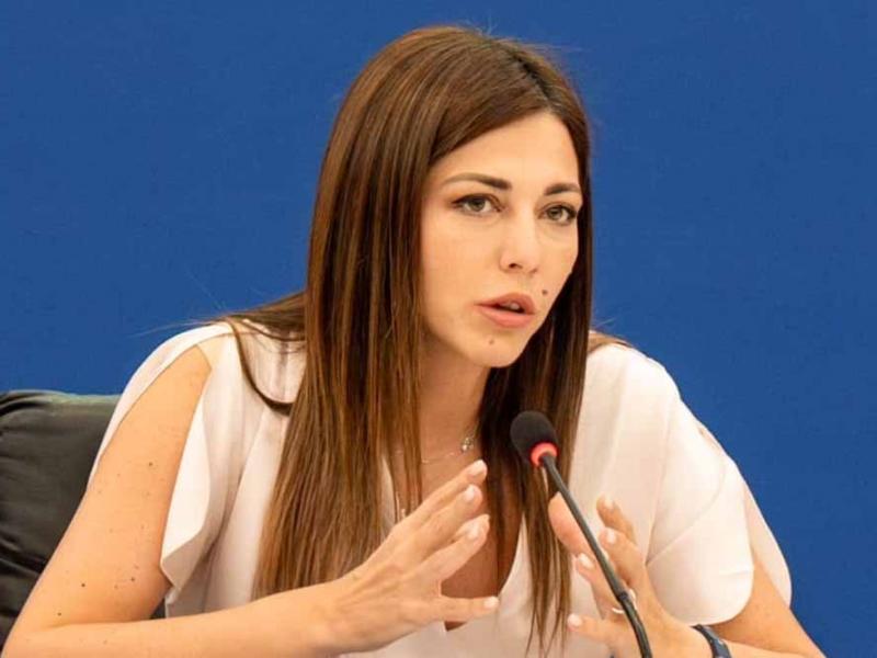 Σοφία Ζαχαράκη: «Περίπου 3.500 κενά στα σχολεία» – Μέχρι τις 15 Νοεμβρίου η Γ’ φάση προσλήψεων αναπληρωτών