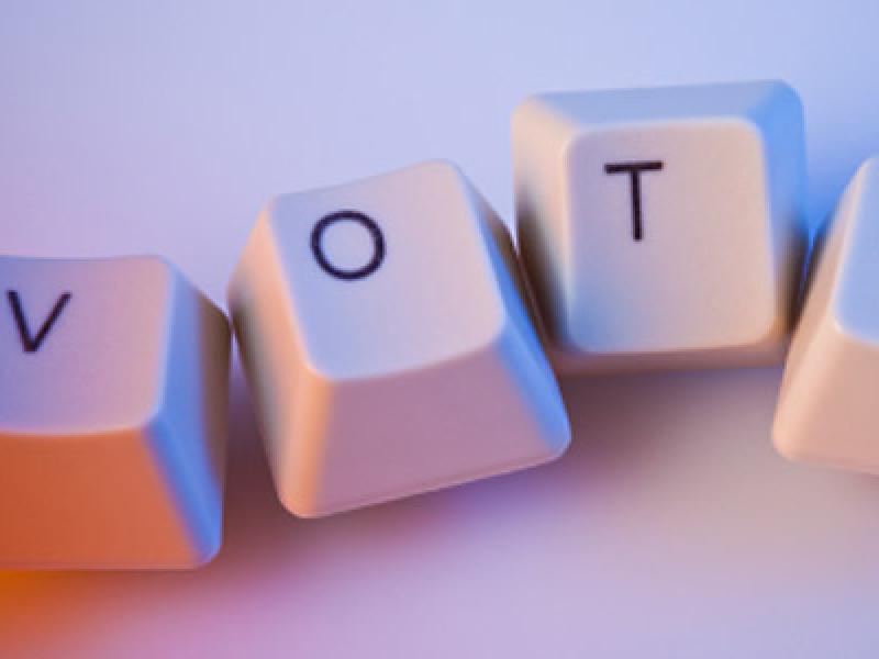 Ηλεκτρονικές εκλογές αιρετών: Αποχή γιατί «θα ψηφίσουν και τα πληκτρολόγια»