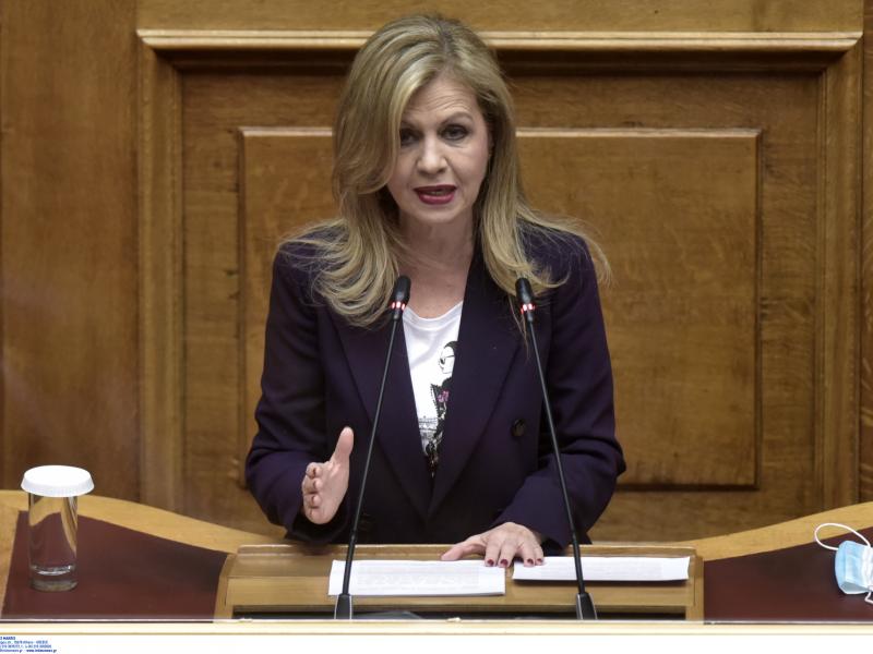 Μερόπη Τζούφη: «Θέατρο σκιών η φούσκα των ιδιωτικών “κολλεγιοπανεπιστημίων”»
